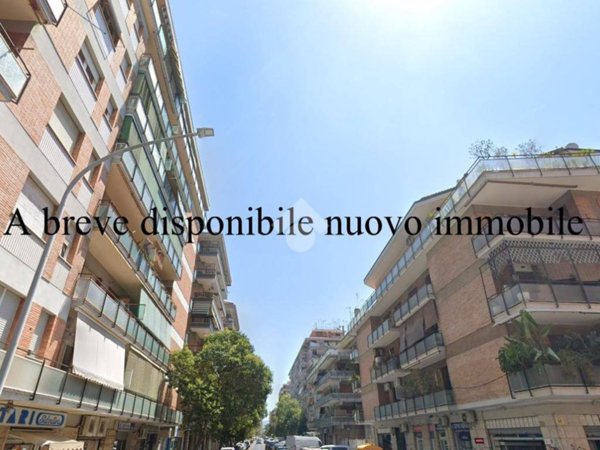 appartamento in vendita a Roma in zona Appio Claudio