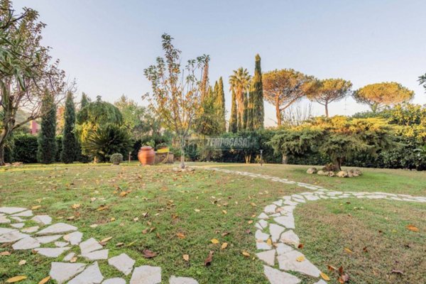 appartamento in vendita a Roma in zona Castel di Leva