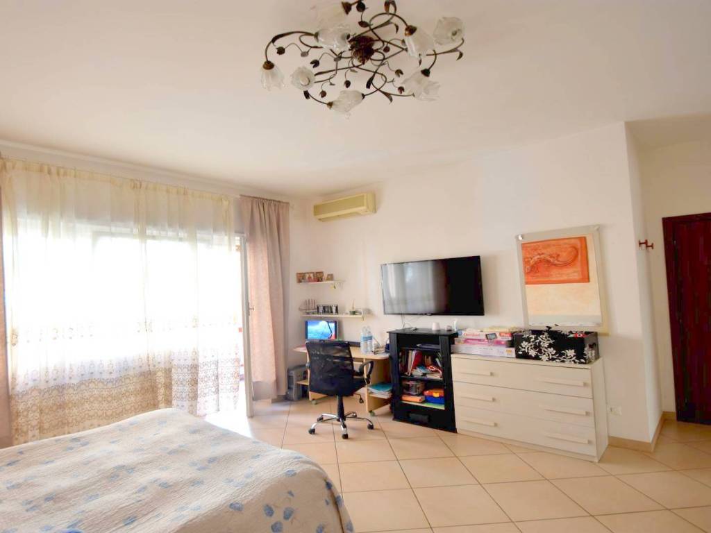 appartamento in vendita a Roma in zona Portuense