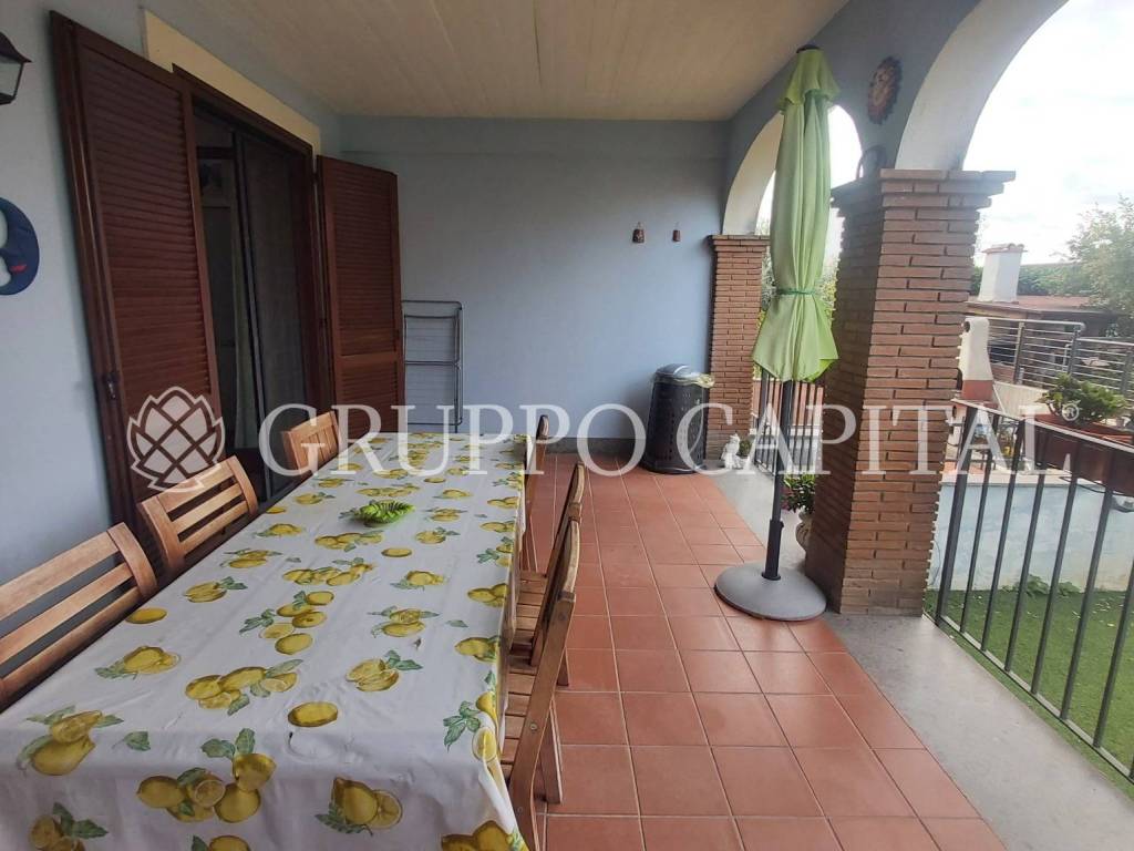 casa indipendente in vendita a Roma in zona Colle del Sole
