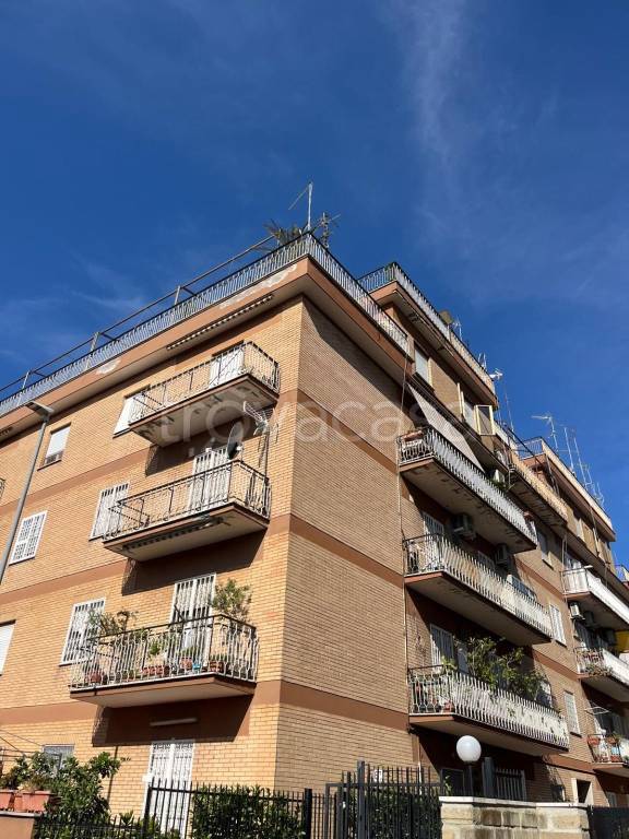appartamento in vendita a Roma in zona Fidene