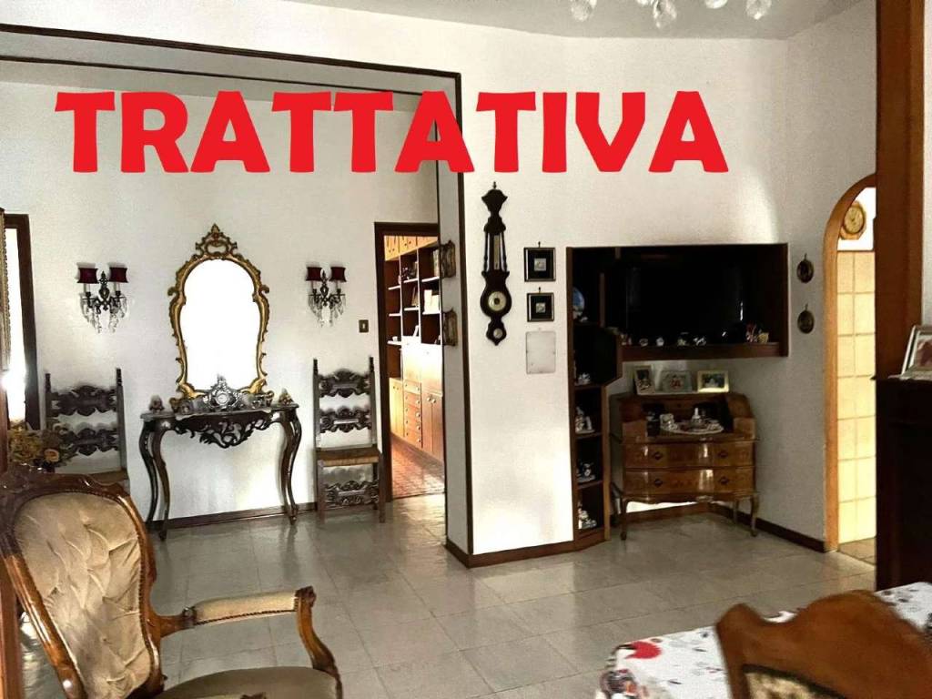 appartamento in vendita a Roma in zona Cinecittà