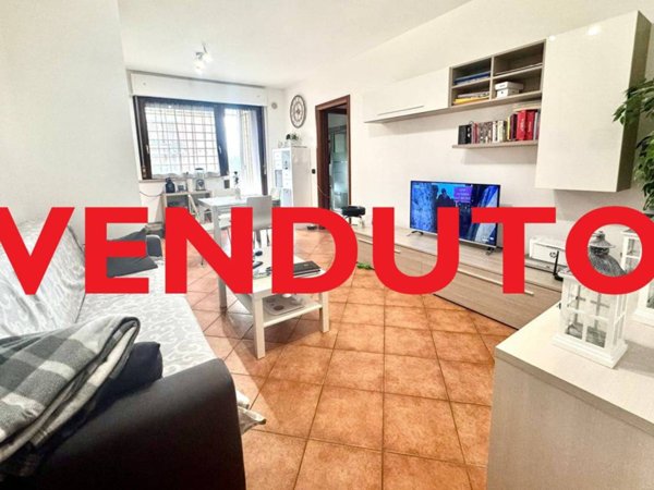 appartamento in vendita a Roma in zona Sette Bagni