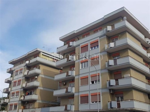 appartamento in vendita a Roma in zona Ostia