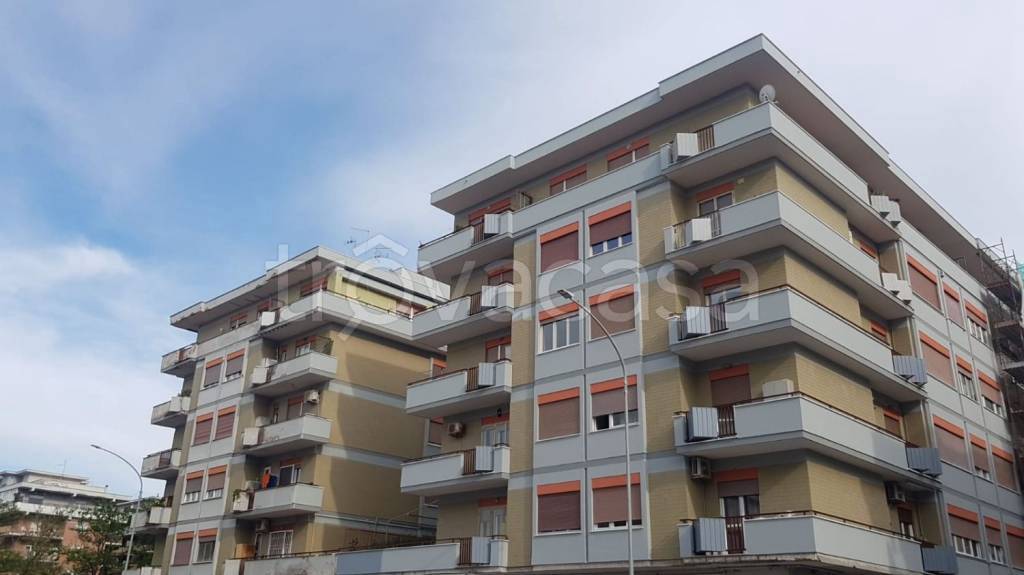 appartamento in vendita a Roma in zona Ostia