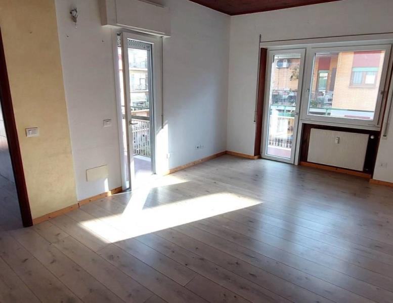 appartamento in vendita a Roma in zona Ostia