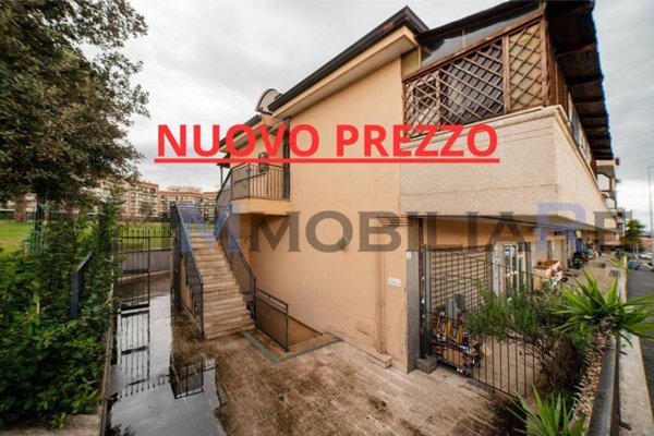 appartamento in vendita a Roma in zona Ponte di Nona