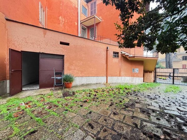 locale di sgombero in vendita a Roma in zona Ottavia