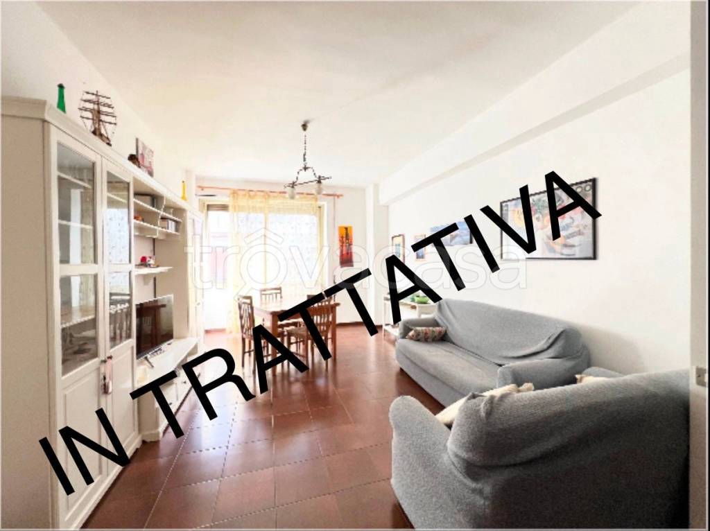 appartamento in vendita a Roma in zona Ostia