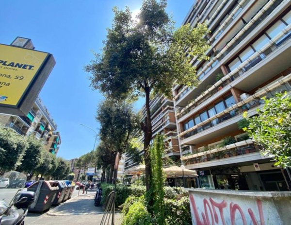 locale commerciale in vendita a Roma in zona Gianicolense