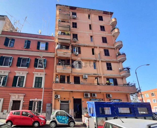 appartamento in vendita a Roma in zona Tuscolano
