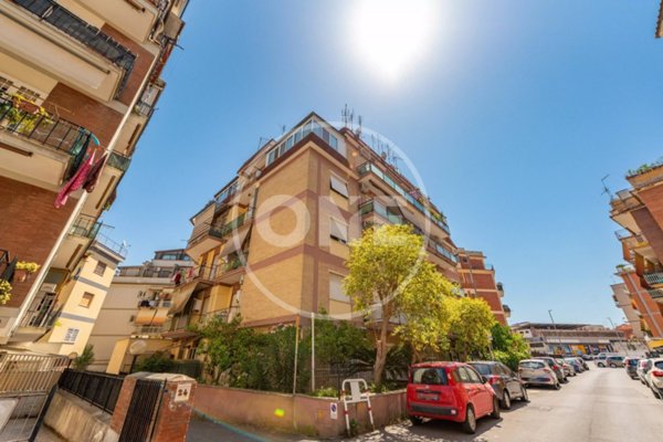 appartamento in vendita a Roma in zona Torre Maura
