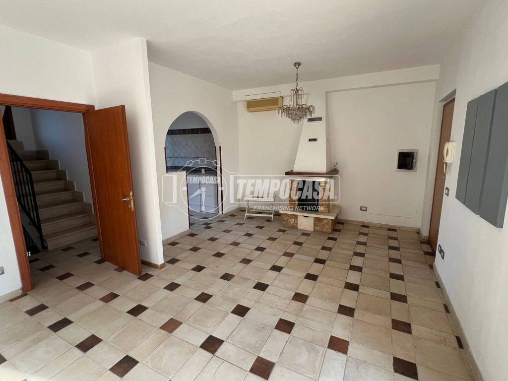 casa indipendente in vendita a Roma in zona Pantan Monastero