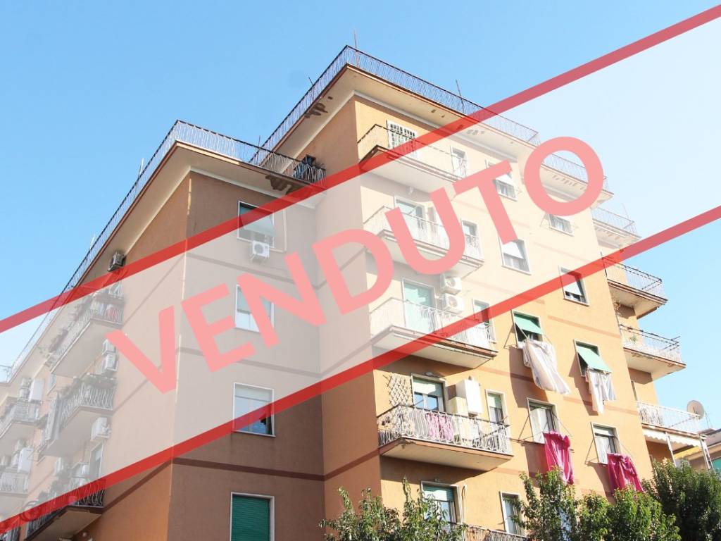 appartamento in vendita a Roma in zona Prenestino-Centocelle