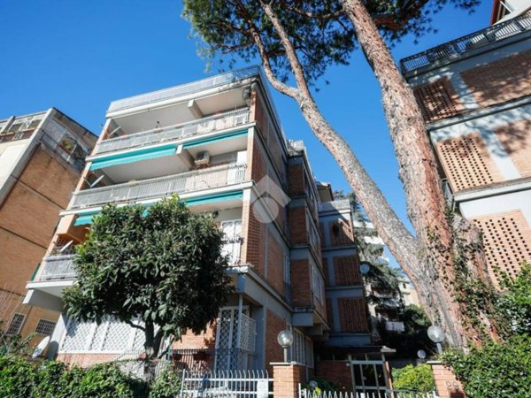 appartamento in vendita a Roma in zona Della Vittoria