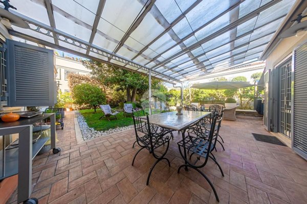 casa indipendente in vendita a Roma in zona La Pisana