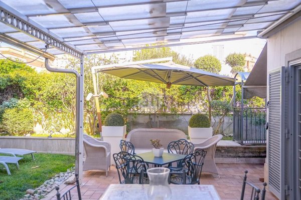 casa indipendente in vendita a Roma in zona La Pisana