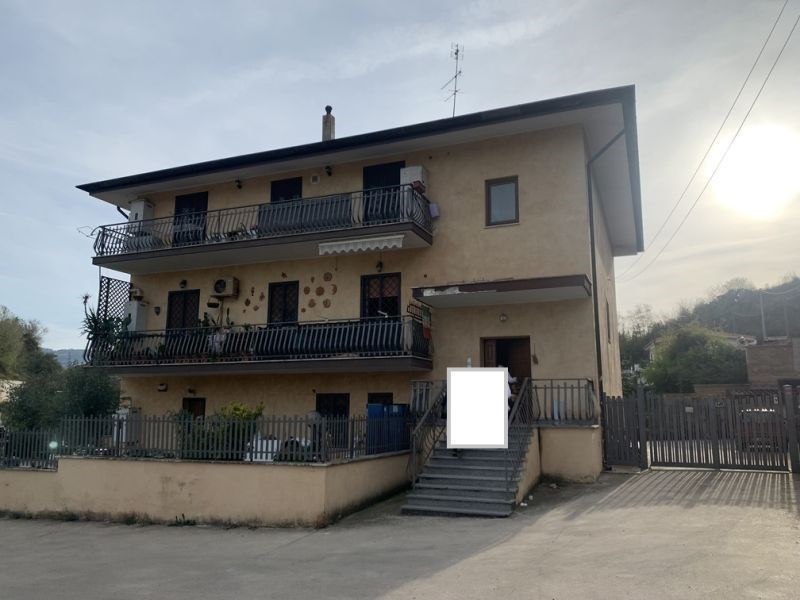 appartamento in vendita a Roma in zona Finocchio