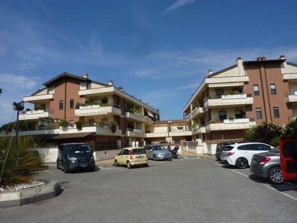 appartamento in vendita a Roma in zona Infernetto