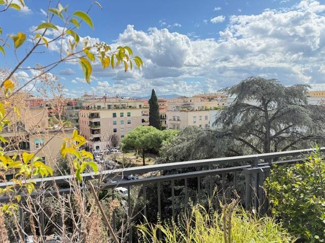 appartamento in vendita a Roma in zona Trieste