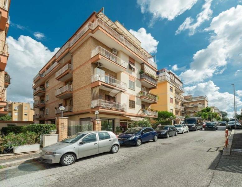 appartamento in vendita a Roma in zona Torrevecchia
