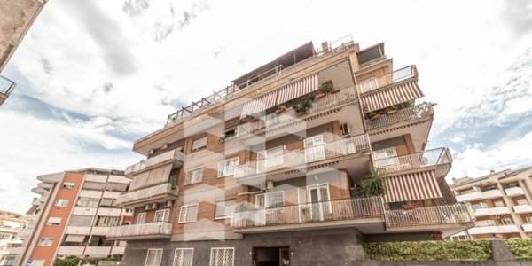 appartamento in vendita a Roma in zona Aurelio