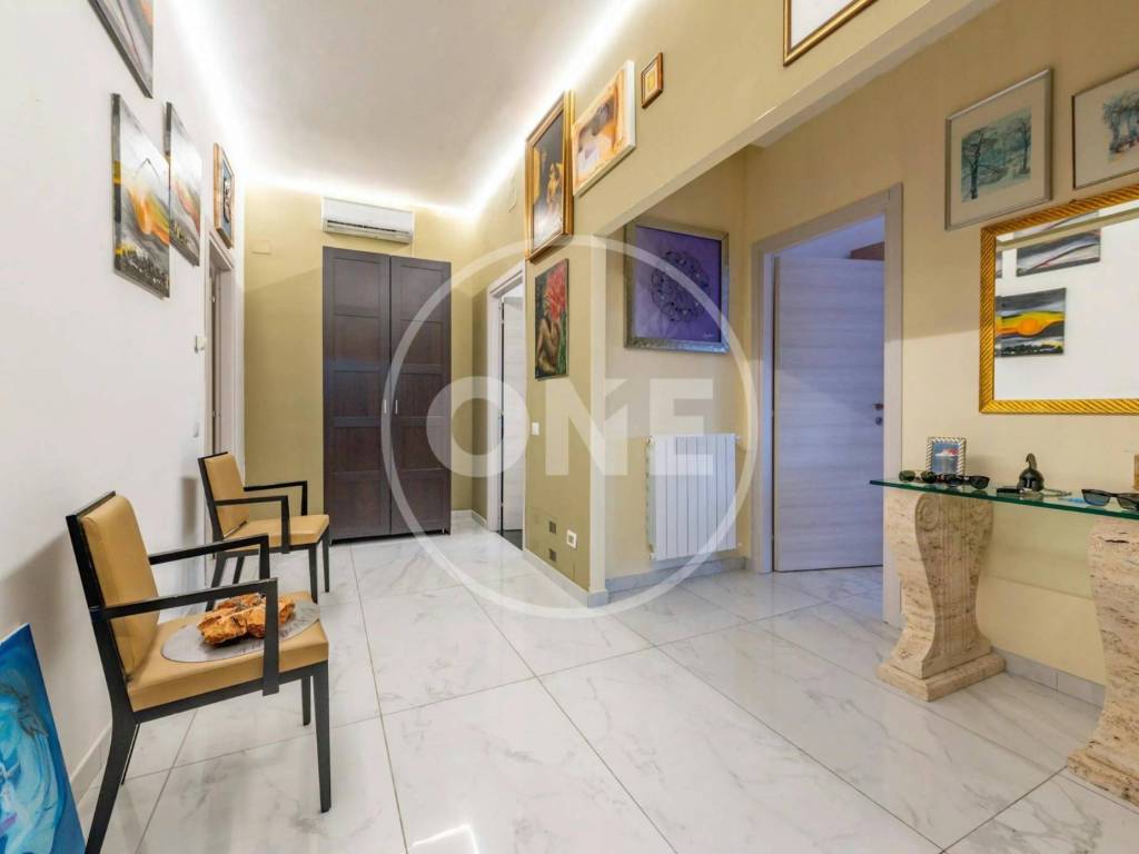 appartamento in vendita a Roma in zona Lunghezza