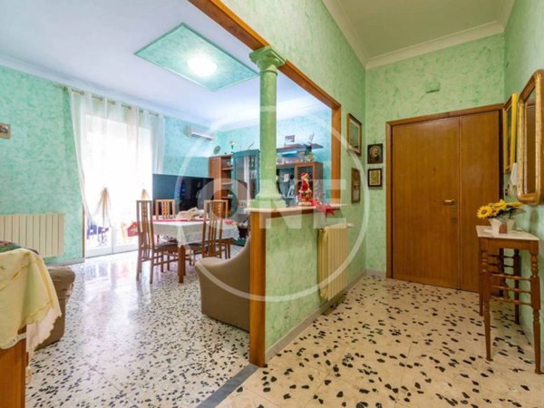appartamento in vendita a Roma in zona Torre Angela