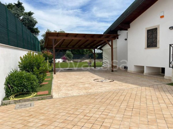 casa indipendente in vendita a Roma in zona Castel di Leva