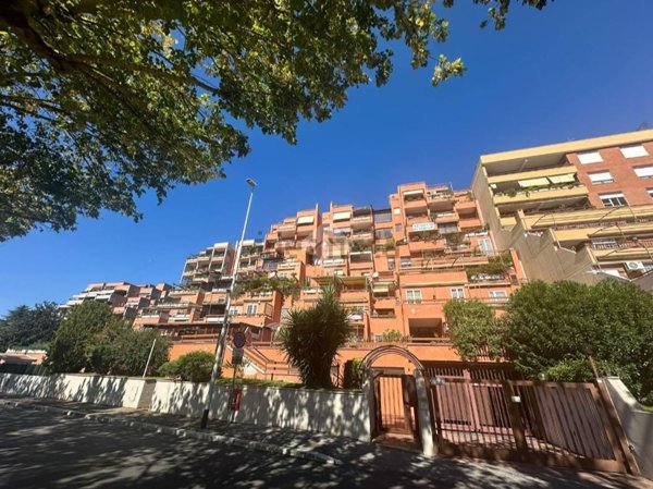 appartamento in vendita a Roma in zona EUR