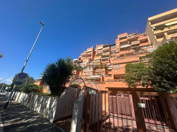 appartamento in vendita a Roma in zona EUR