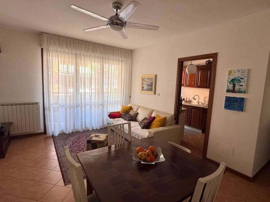 appartamento in vendita a Roma in zona Casal Palocco