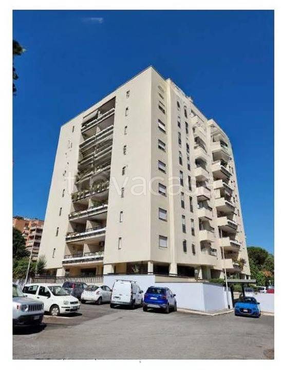 appartamento in vendita a Roma in zona Torrino