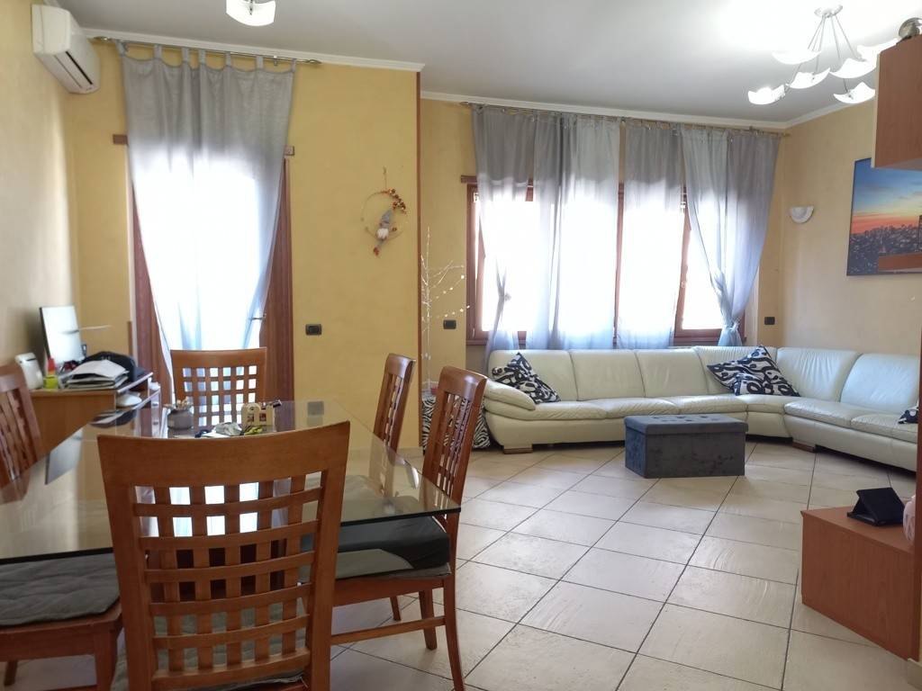 appartamento in vendita a Roma in zona Ostia