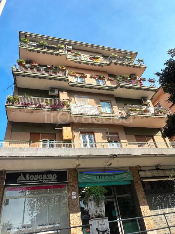 appartamento in vendita a Roma in zona Gianicolense