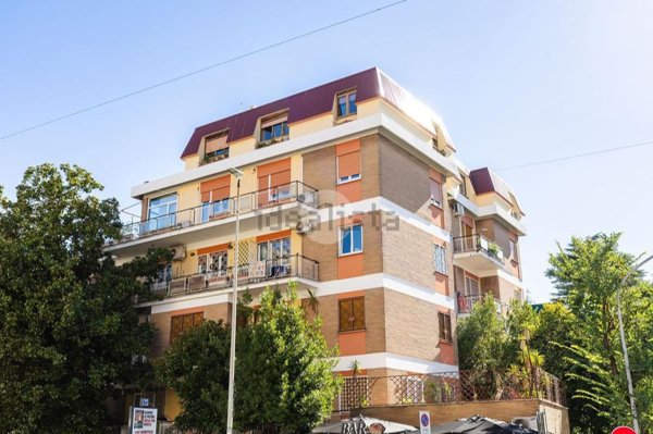 appartamento in vendita a Roma in zona Tor di Quinto
