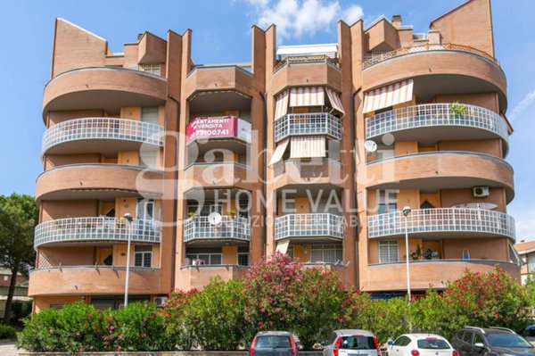appartamento in vendita a Roma in zona Ponte Mammolo