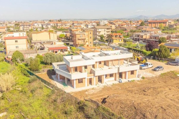 casa indipendente in vendita a Roma in zona Castelverde
