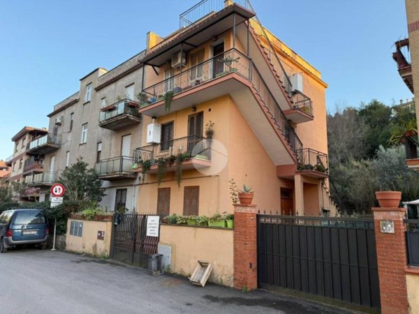 appartamento in vendita a Roma in zona Portuense