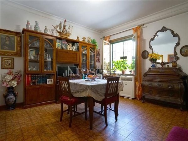 appartamento in vendita a Roma in zona Ostiense