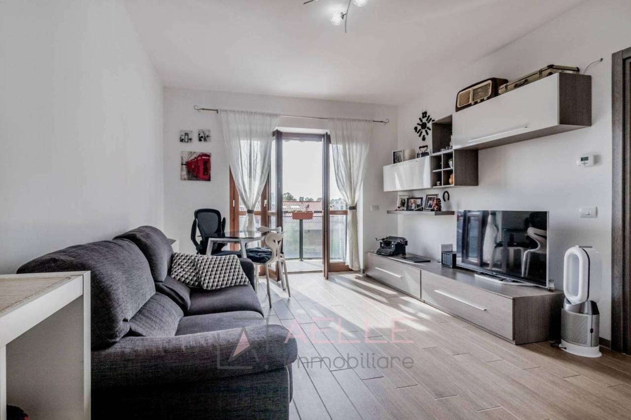 appartamento in vendita a Roma in zona Axa