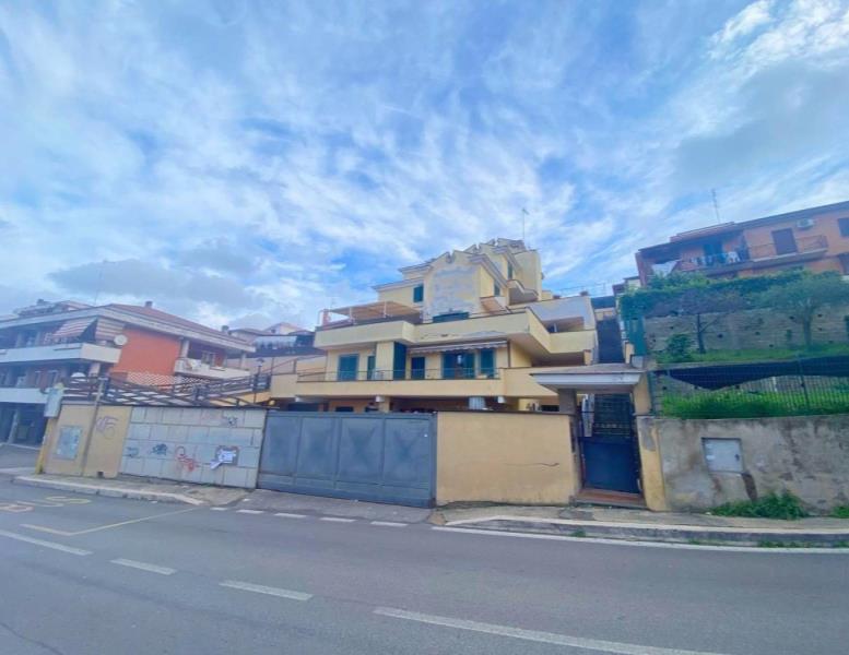 appartamento in vendita a Roma in zona Casalotti