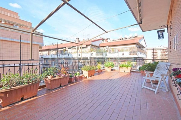 appartamento in vendita a Roma in zona Monte Sacro/Talenti