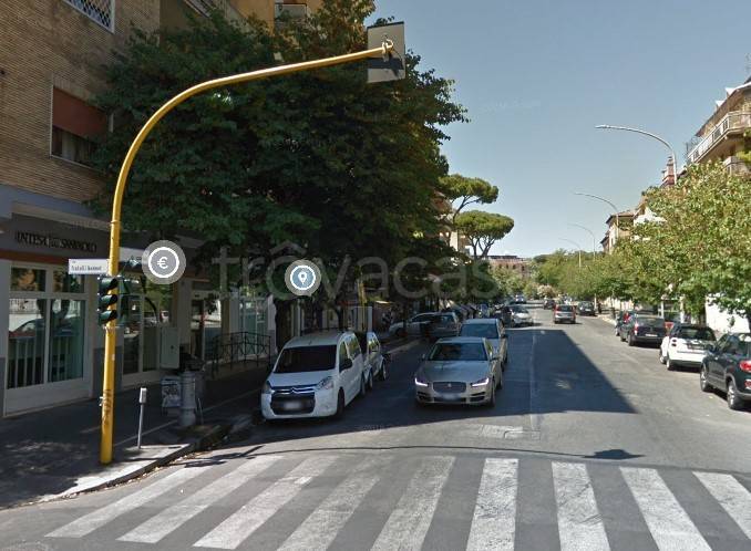 negozio in vendita a Roma in zona Gianicolense