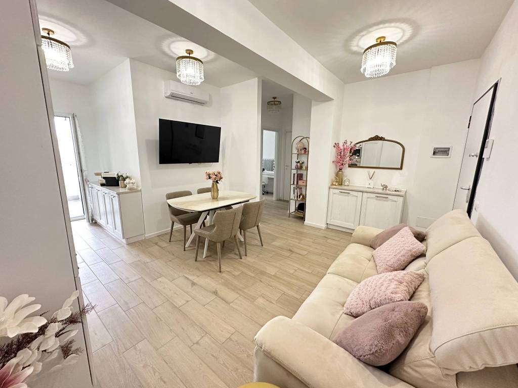 appartamento in vendita a Roma in zona Casal Morena