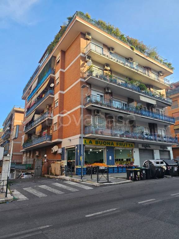 casa indipendente in vendita a Roma in zona Prenestino-Labicano