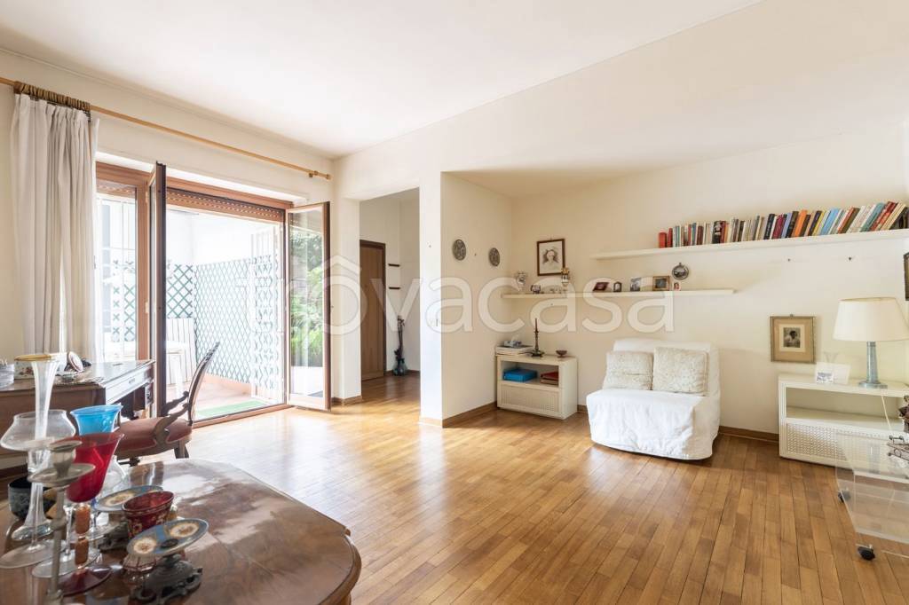 appartamento in vendita a Roma in zona Gianicolense