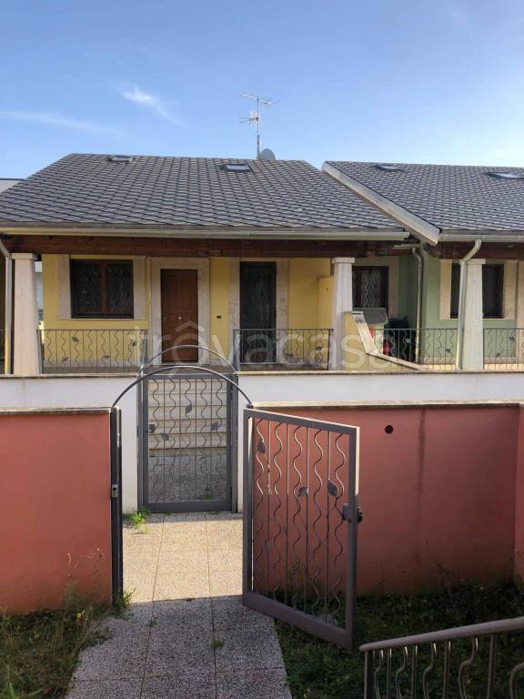 casa indipendente in vendita a Roma in zona Infernetto