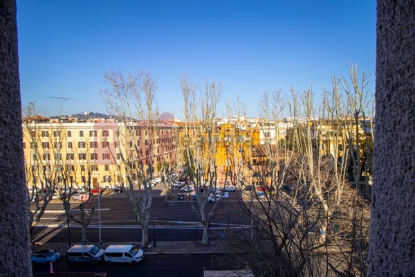 appartamento in vendita a Roma in zona Della Vittoria
