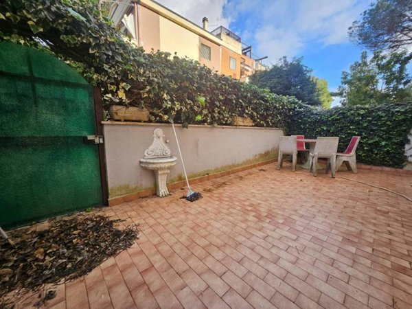 casa indipendente in vendita a Roma in zona Axa